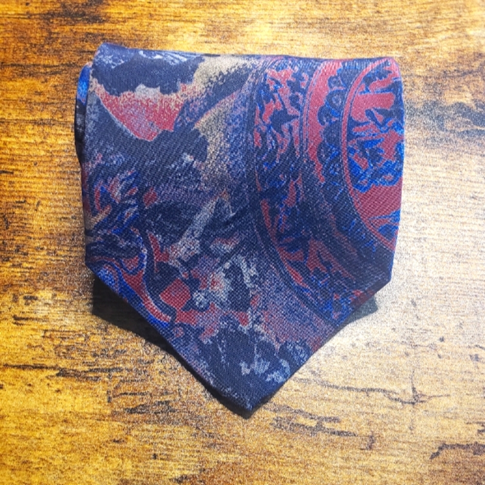 100% silk handmade Italian tie